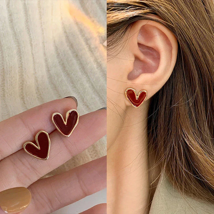 Classic Heart Earrings Gold Outline