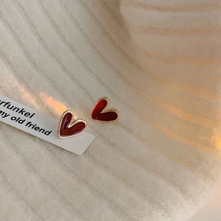 Classic Heart Earrings Gold Outline